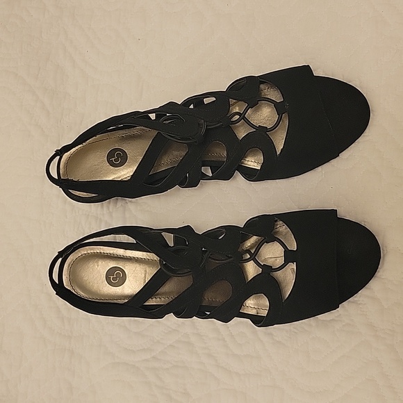 Black open toes heels - Picture 2 of 3